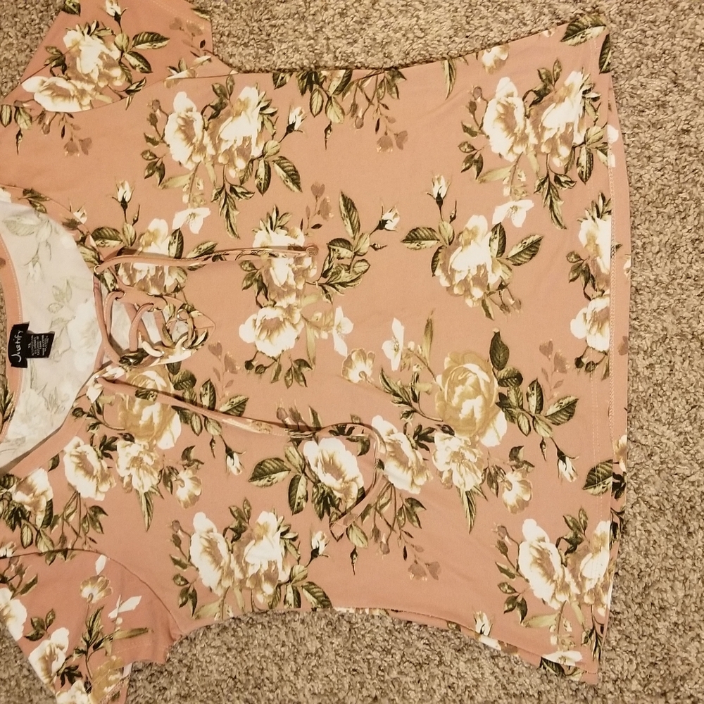 Light pink floral lace-up shirt